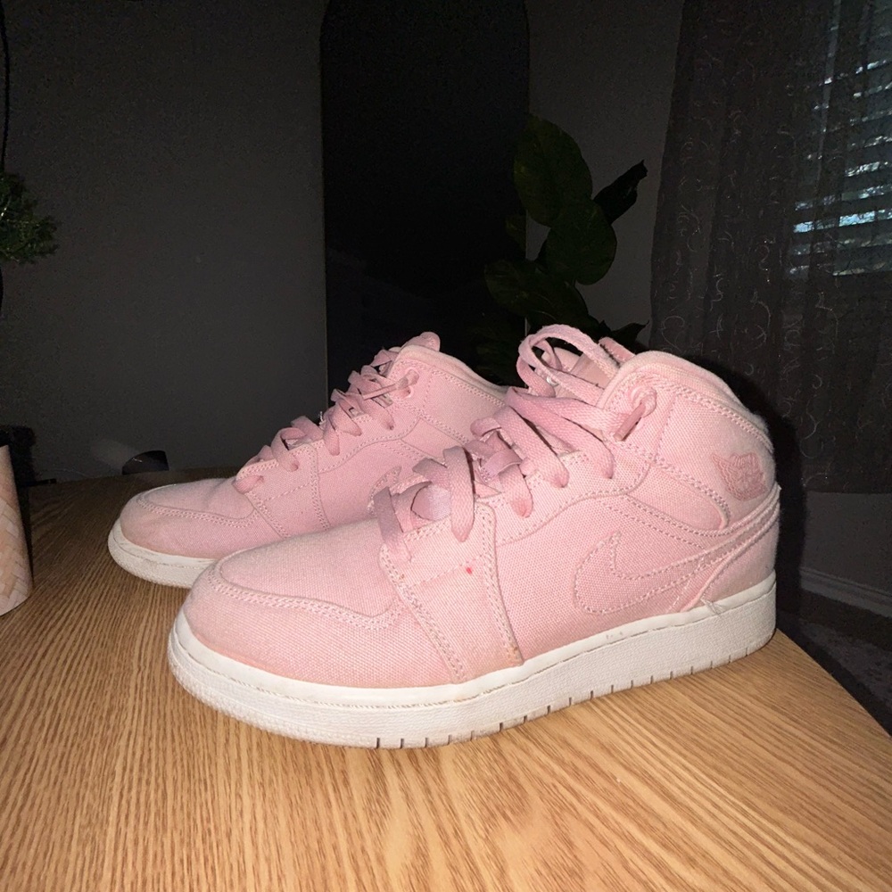 Air Jordan 1 Retro Mid GS